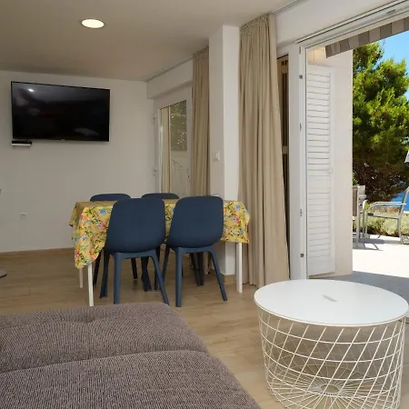 Apartment Smilja Primosten