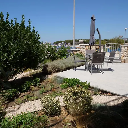 Smilja Apartment Primosten