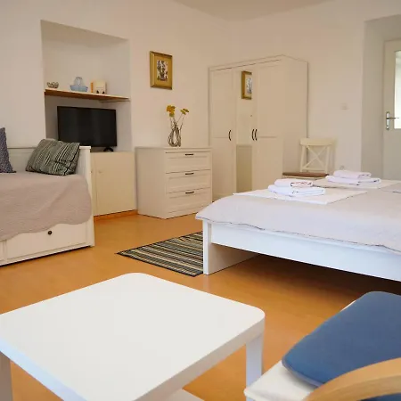 Smilja Apartment Primosten